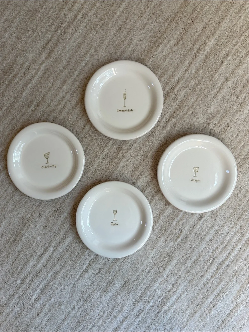 Set of 4 Williams-Sonoma Wine Series Cheese Dish Appetizer Plates Embossed